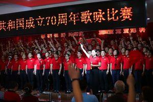 奔驰全新一代C级曝光！“撞脸”小鹏P5，比宝马3系还好看？